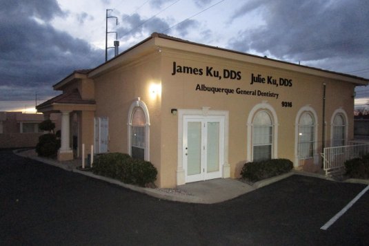 Office Exterior | Dr Julie Ku DDS | Dr. James Ku DDS | Albuquerque NM Dentist